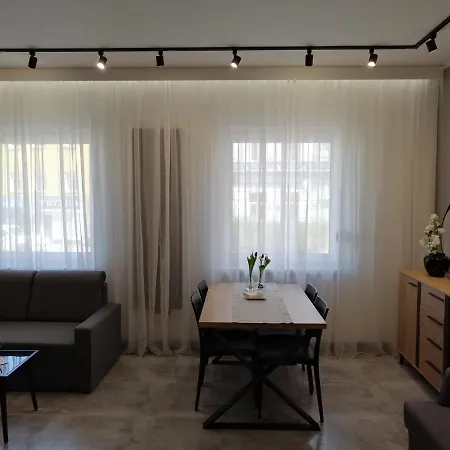 Noce W Jelonce - Nowoczesny Typu W Centrum Jeleniej G - Z Garazem Dla 1-4 Osob *